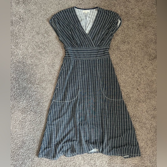 Max Studio POCKETED Midi Dress - Picture 1 of 6